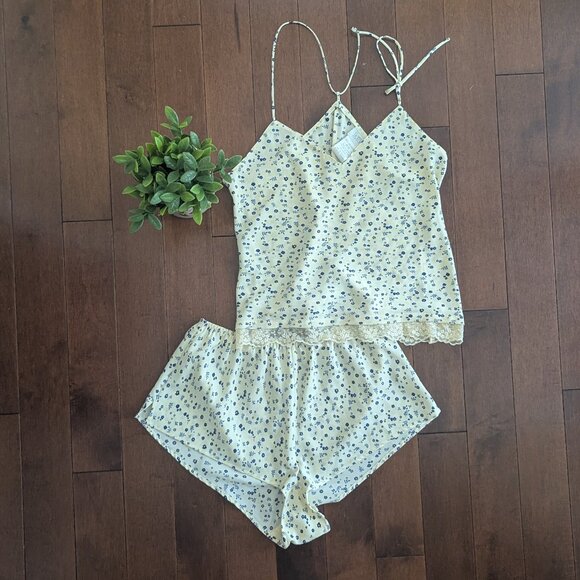 LA SENZA DITSY FLORAL SILKY SATIN SLEEP PJ SET - Picture 1 of 3